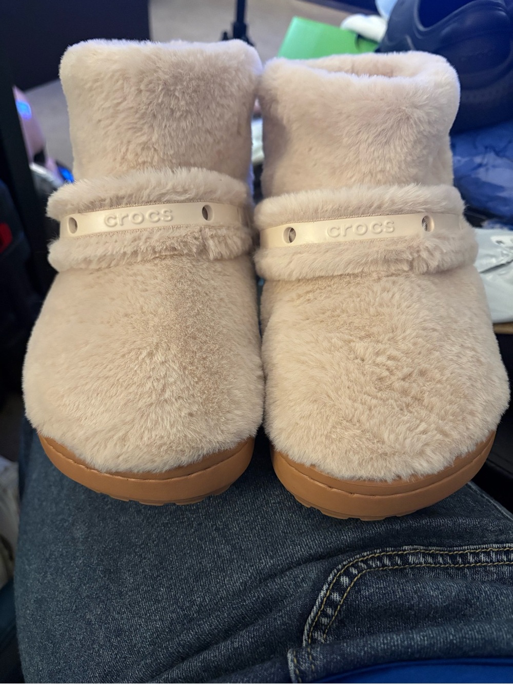 Grace Plush Shearling Slip-On Slippers in Light Beige